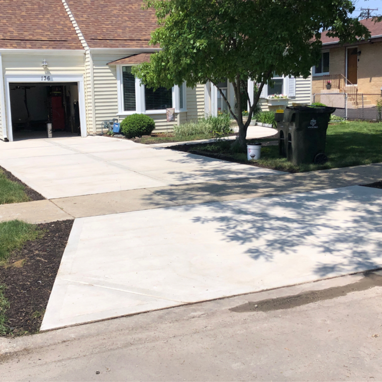 NW Chicago Concrete Driveway